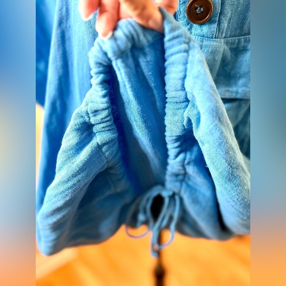 NWOT /UNO Linen ‘Dagfrid blouse’ aqua blue w/fpocket & buttons, draw string hem - Picture 7 of 9
